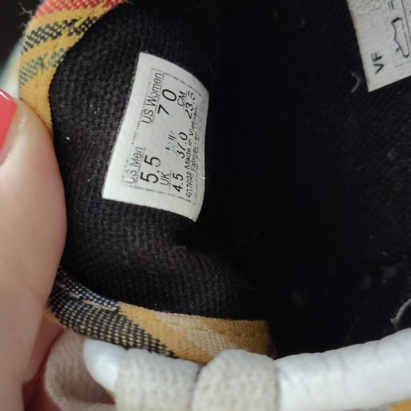 Vans - Picture 6 of 6